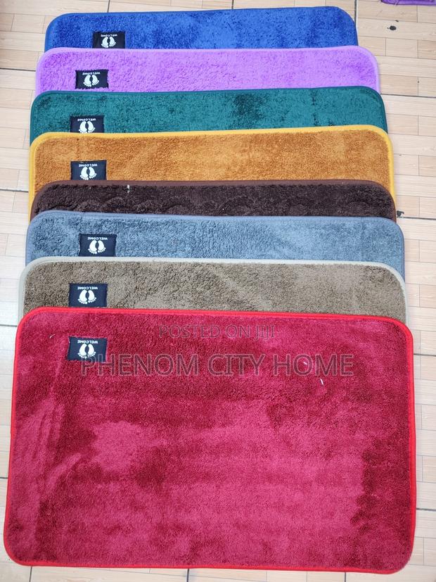 Fluffy Woolen Soft Fur Door Mats Available