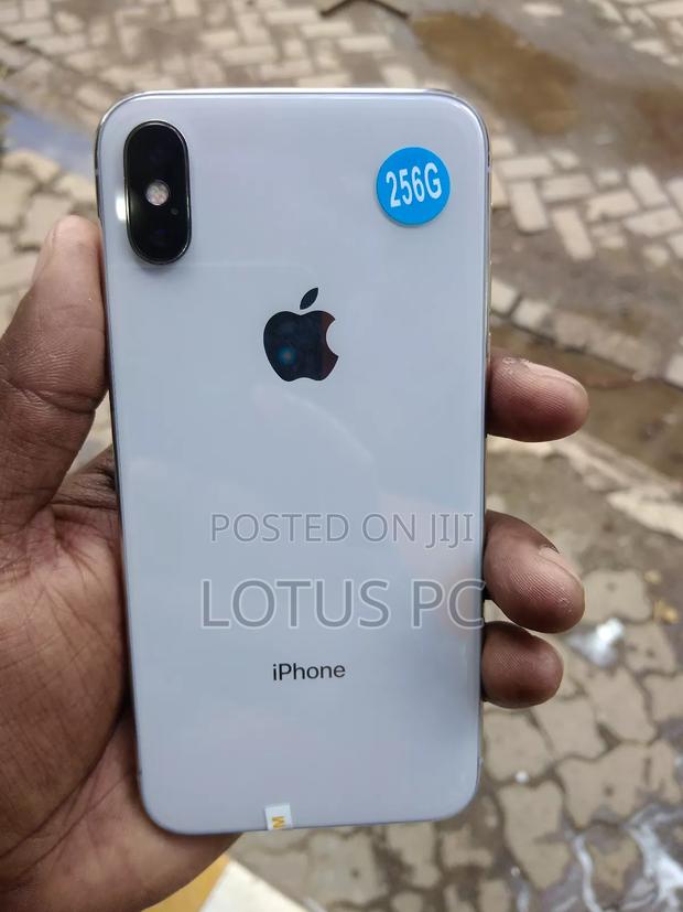 Apple iPhone X 256 GB White - thumbnail 3