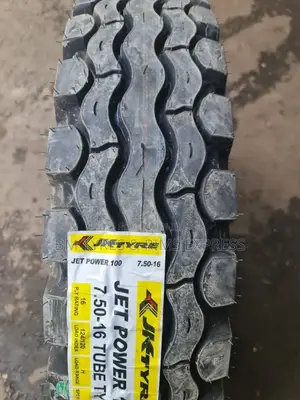 750 R16 Jk Tyres (Jet Power 100).