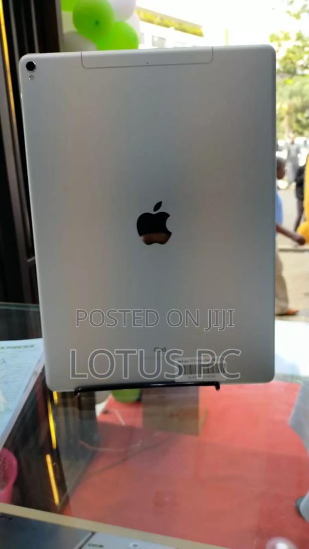 Apple iPad Pro 12.9 (2017) 512 GB Silver - thumbnail 3