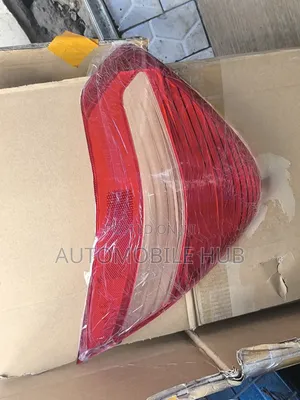 Nissan Tiida Saloon Taillight Lens