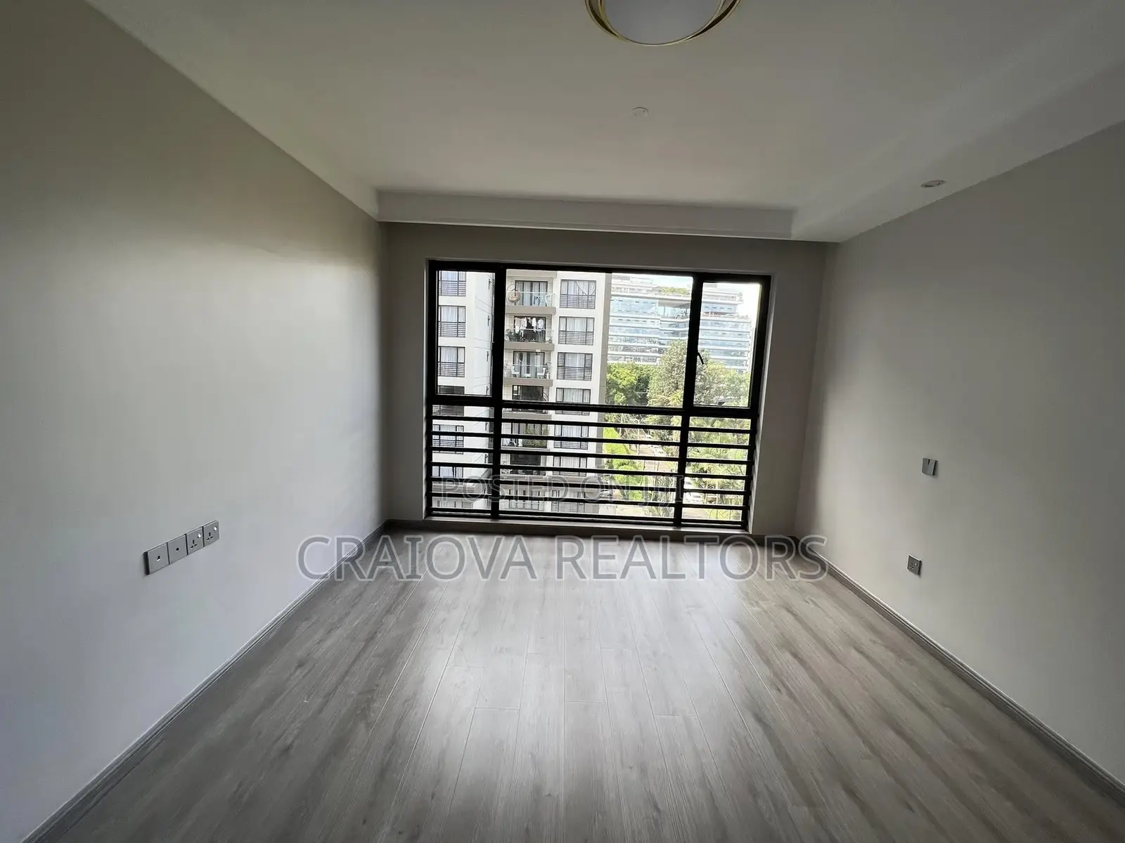2bdrm Apartment in Riverside Drive for sale