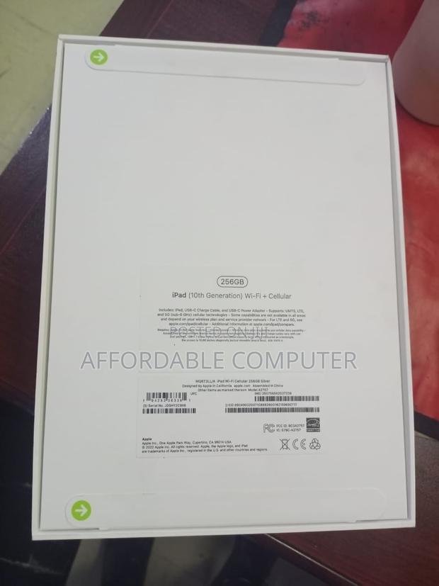 New Apple iPad Air 256 GB Silver - thumbnail 3