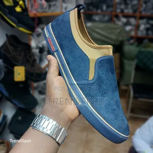 Leopard Blue