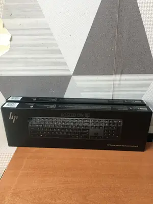 Hp 975 Dual-Mode Wireless Keyboard