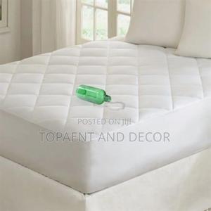 Protect Your Mattress With Waterproof Mattress Protector - thumbnail 2