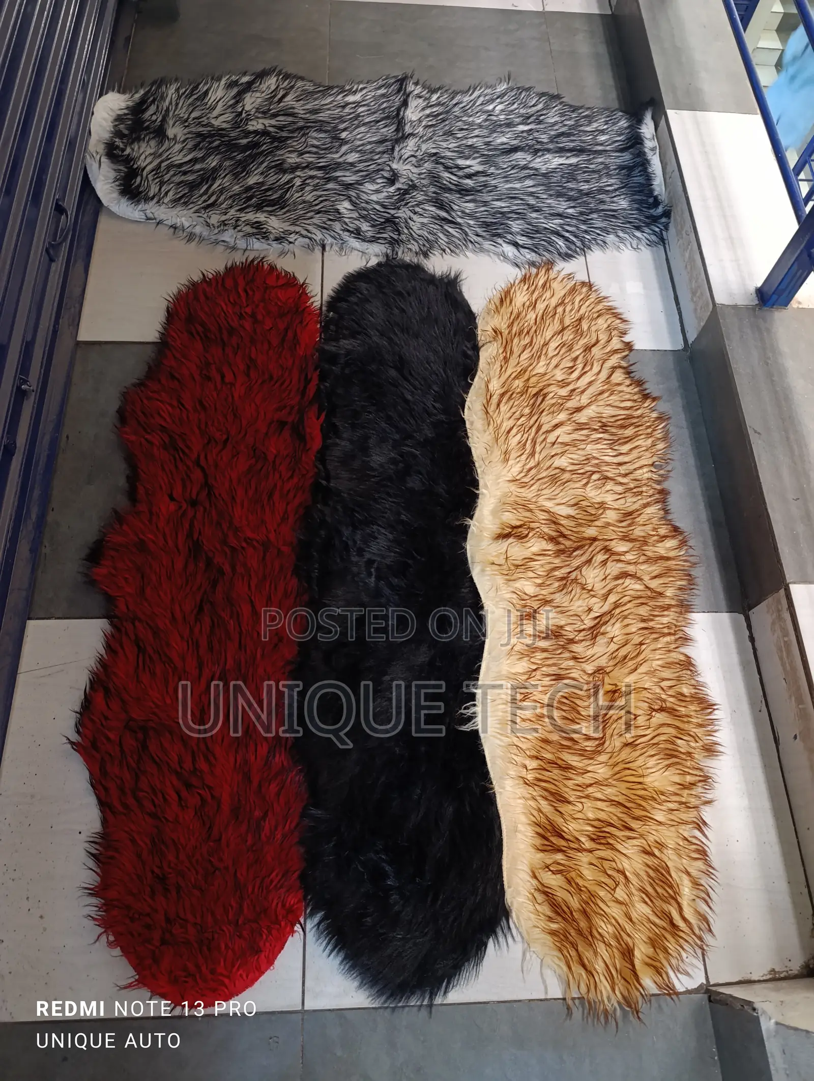 Buy Online Car Dashboard Covers/ Fluffy Dashboard Covers