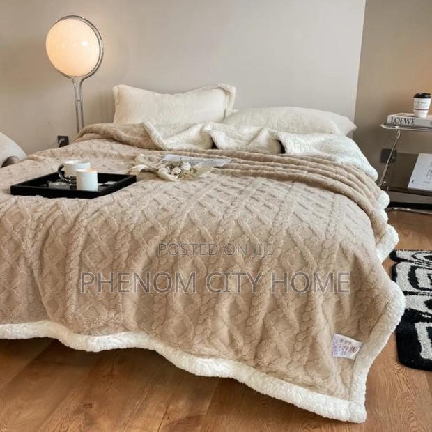 Smooth Luxurious Green Sharper Fleece