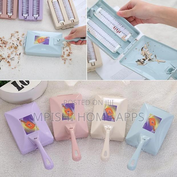 Manual Carpet Brush - main view