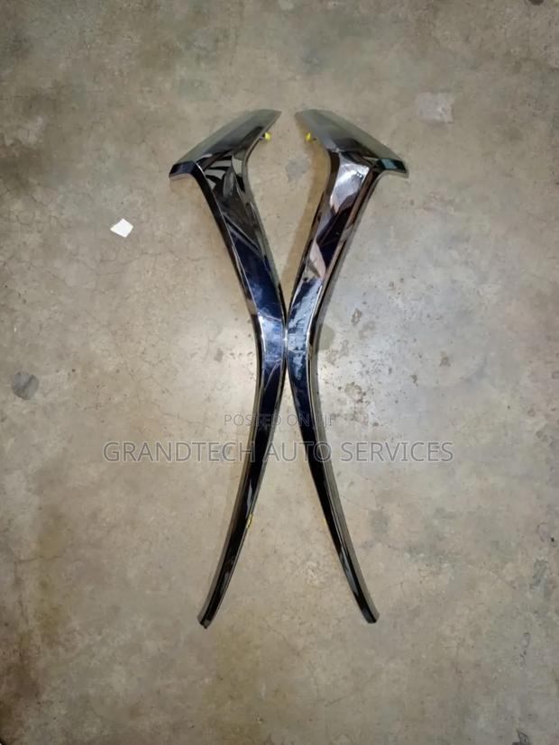 Mazda 2 /Mada Demio Grill Chrome. - main view