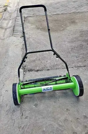 Classic Cutting Manual Lawn Mower