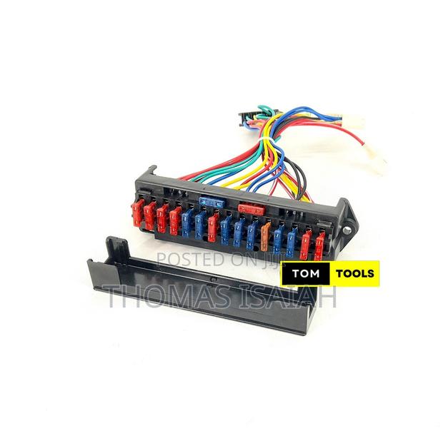 12v Fuse and Relay Box Pre-Wired With 15 Blade Fuses