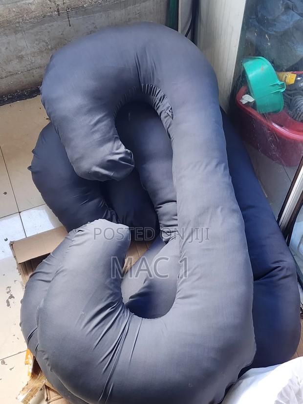 C Shape Pregnancy Pillow Cotton Material - main view
