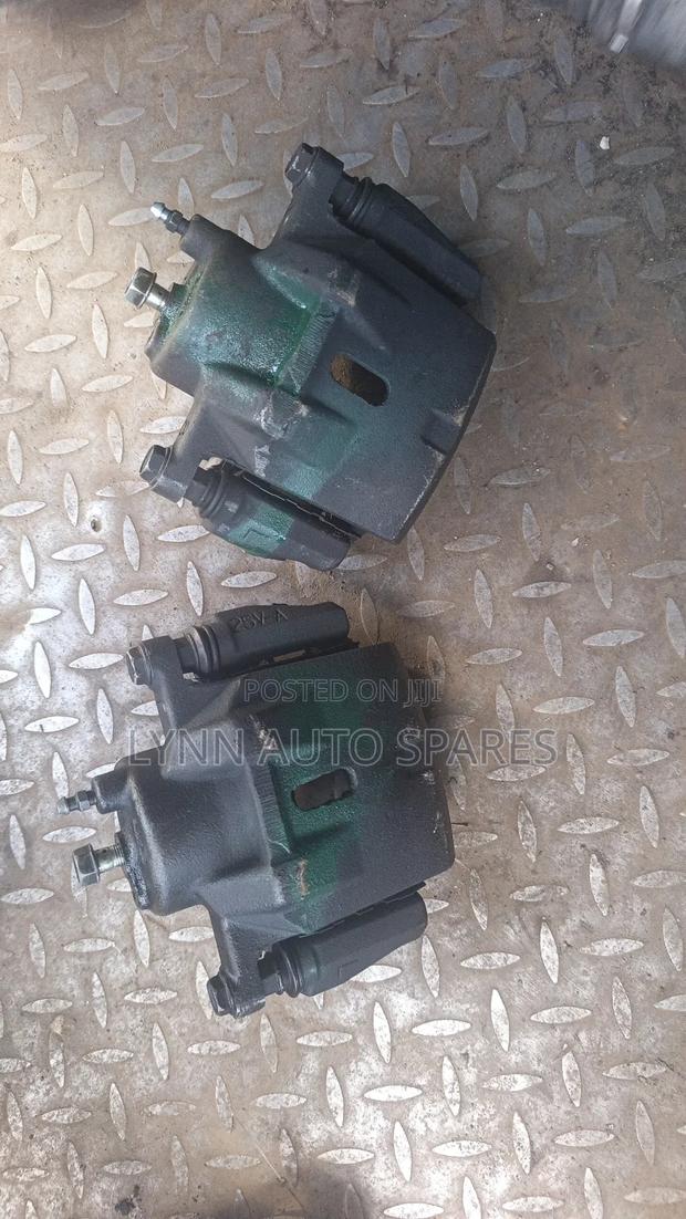 Toyota Corolla Nze Front Caliper