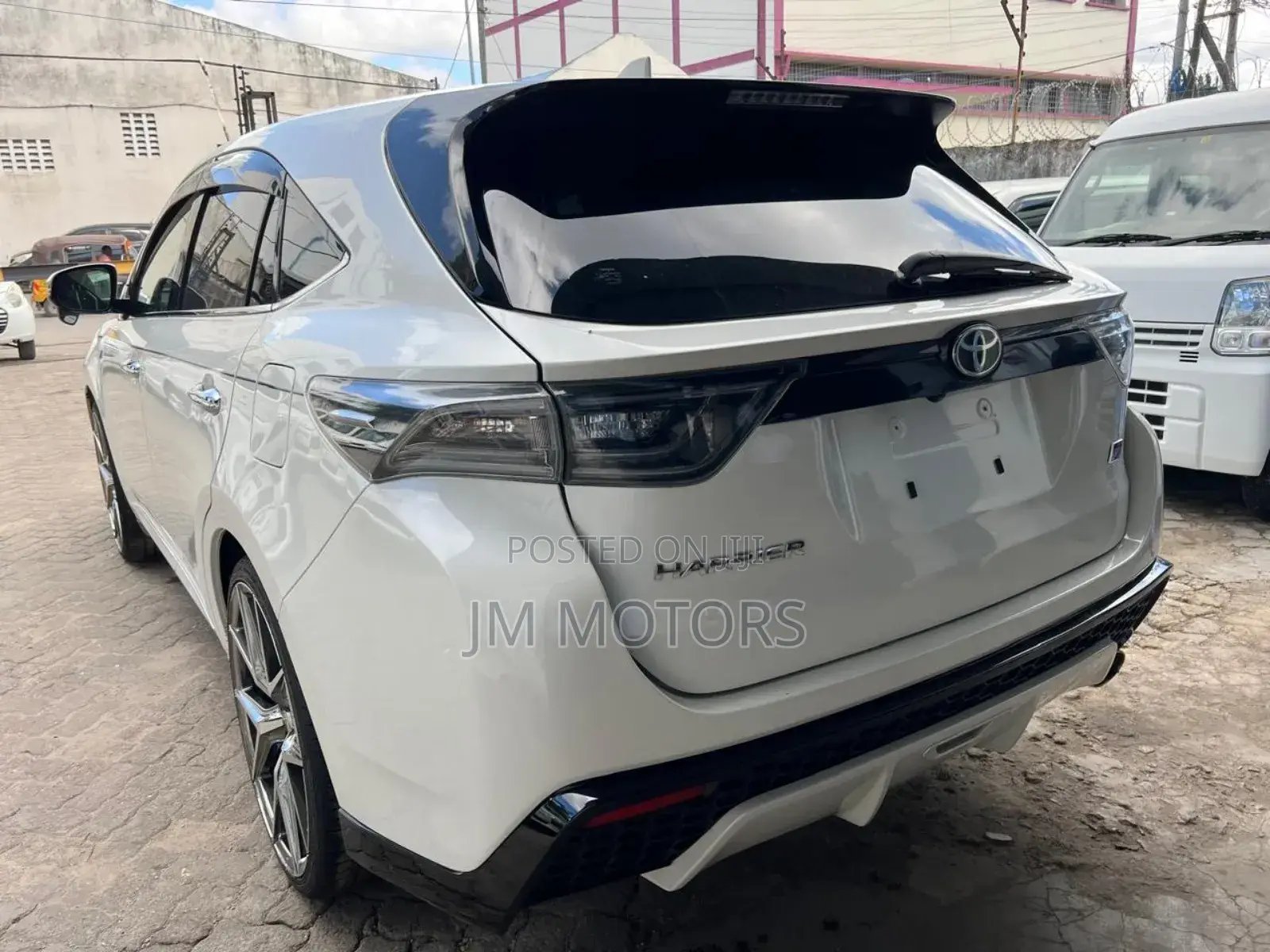 Toyota Harrier 2018 White