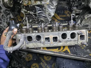  Town Ace Cylinder Head(Nguruwe)