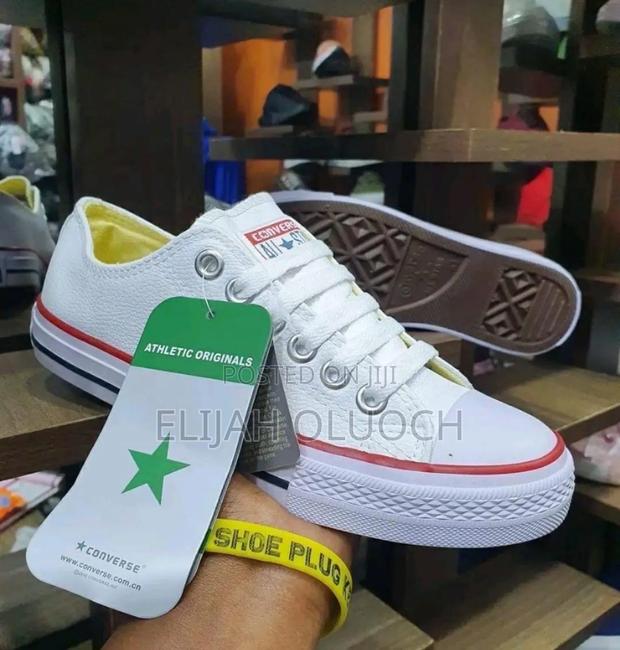 Converse Allstars Leather
Size 37-44
at 1700
