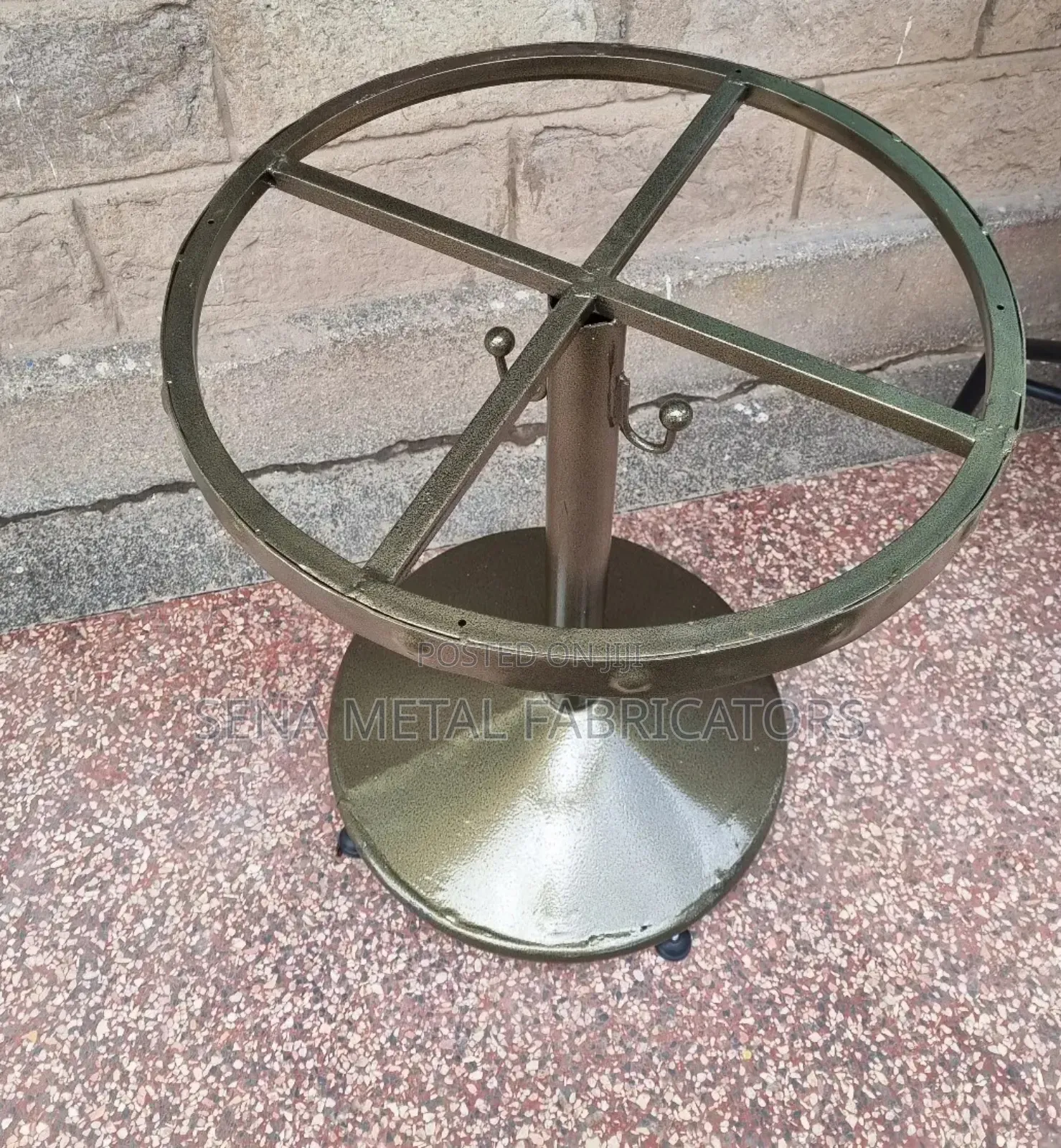 Ready-Made Restaurant Leg Stands With Gold Powder-Coated