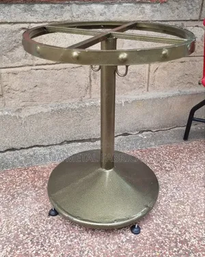 Ready-Made Restaurant Leg Stands With Gold Powder-Coated