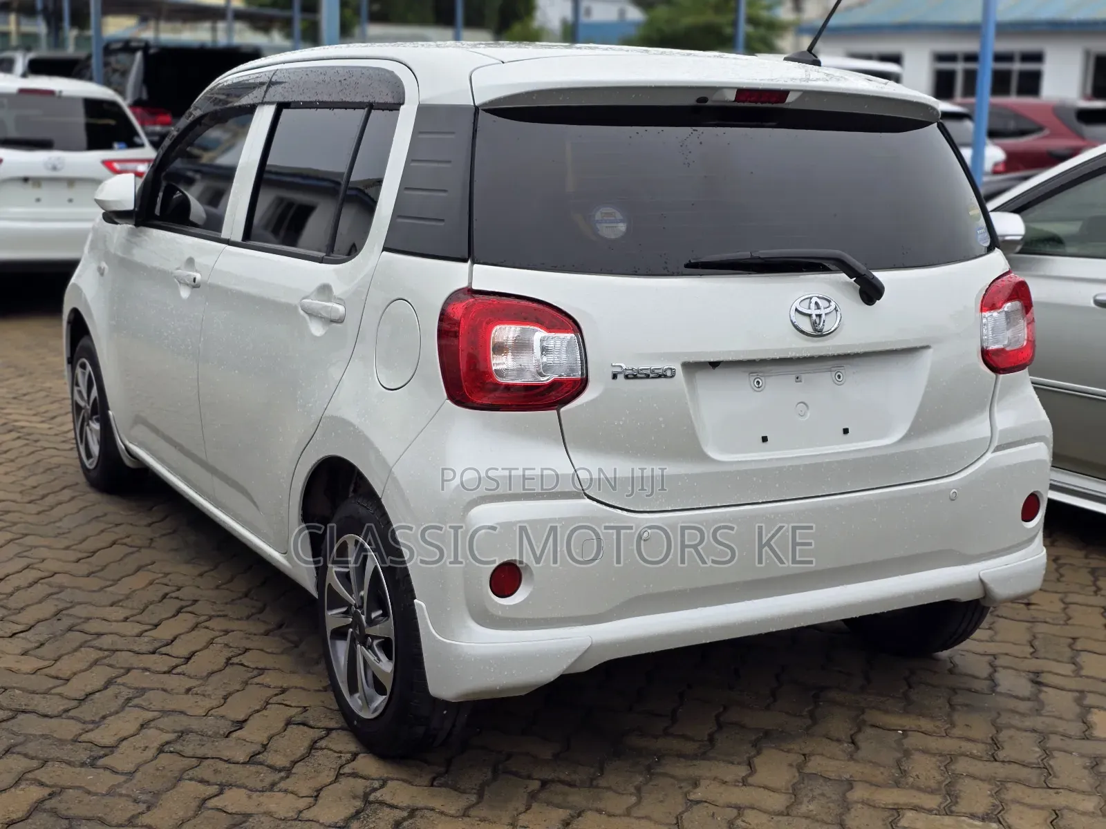 Toyota Passo 1.0 FWD 2018 White