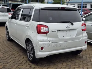 Toyota Passo 1.0 FWD 2018 White