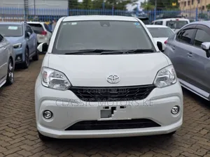 Toyota Passo 1.0 FWD 2018 White