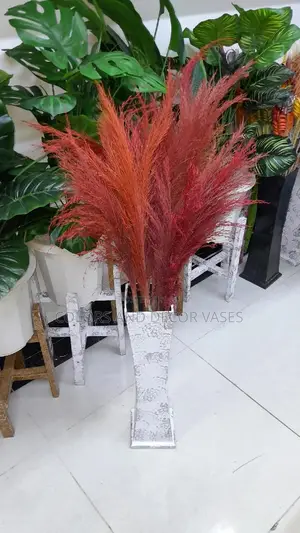 Pampas Grass And Wooden Vase