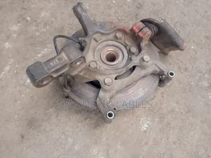 Nissan Tiida Front Hub