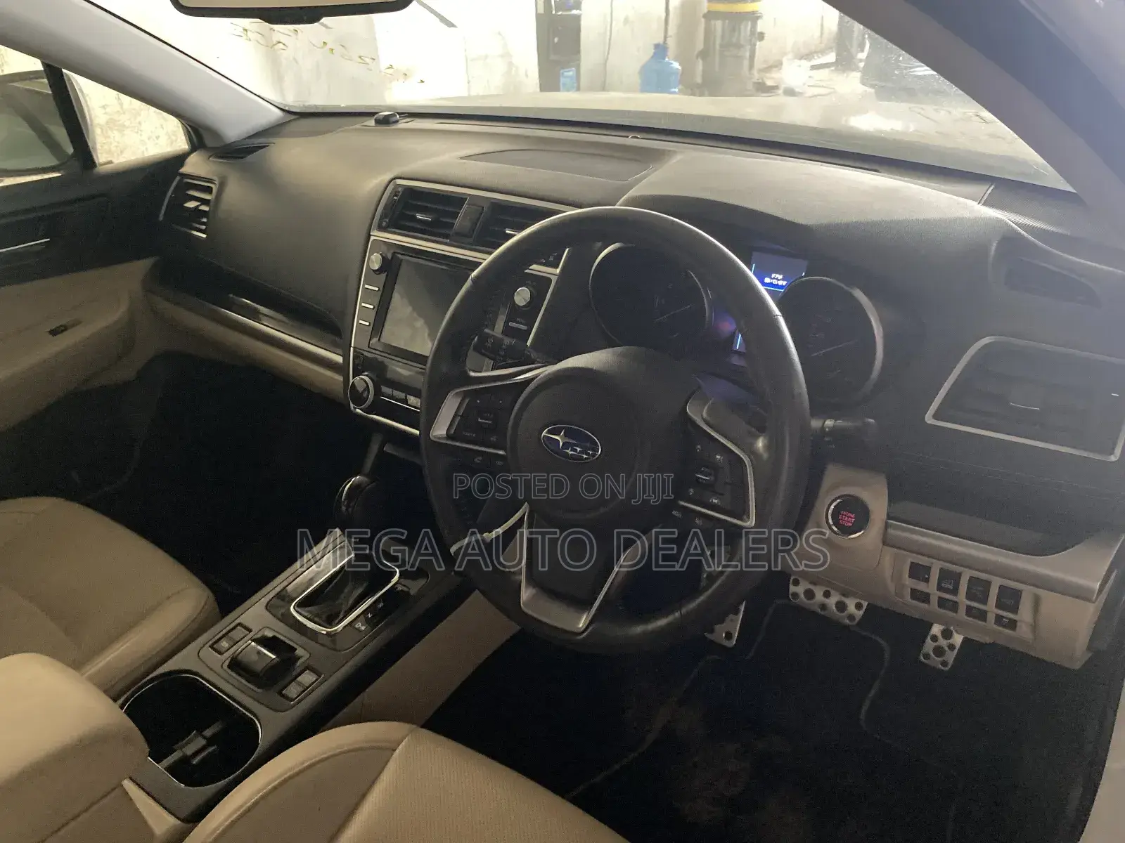 Subaru Outback 2018 Off white