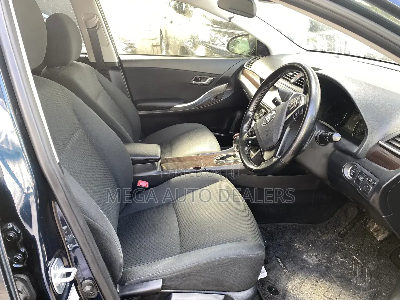 Toyota Premio 2018 Blue