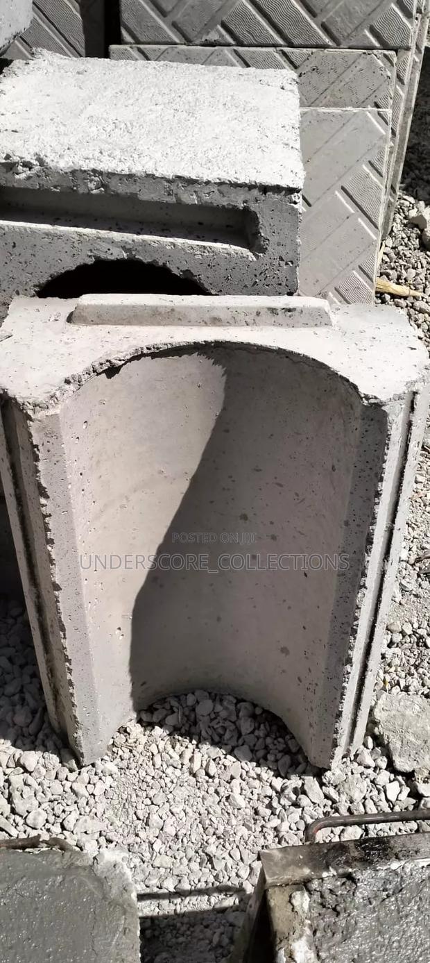 9 Inches Inverted Drainage Block - main view