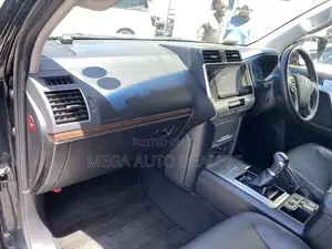 Toyota Land Cruiser Prado 2018 Black