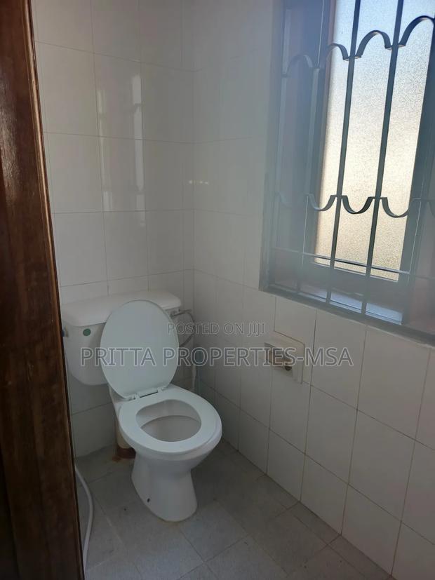 3bdrm Mansion in Nyali for rent - thumbnail 11