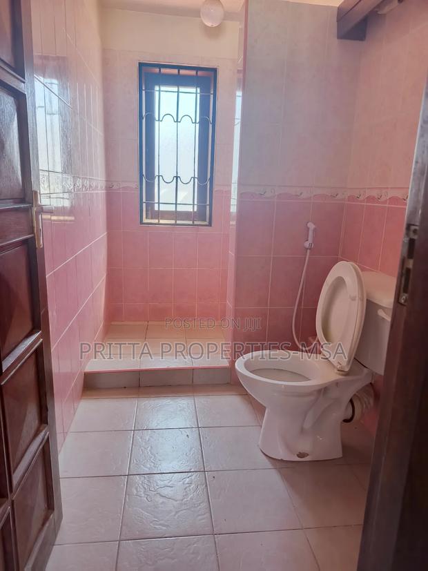 3bdrm Mansion in Nyali for rent - thumbnail 18
