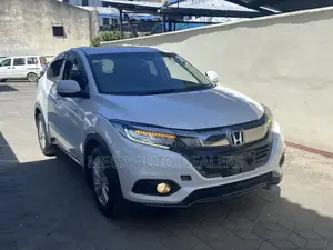 Honda Vezel 2018 White