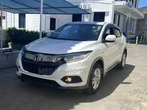 Honda Vezel 2018 White