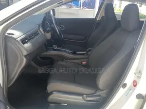 Honda Vezel 2018 White