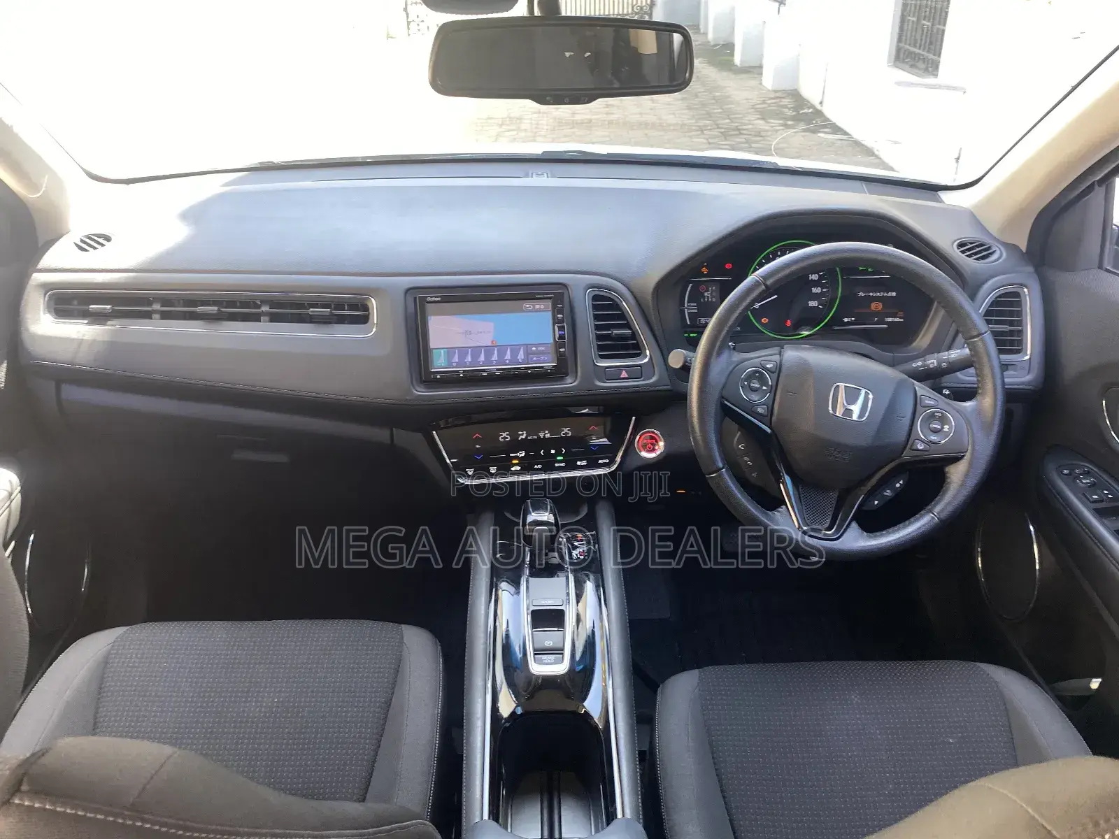 Honda Vezel 2018 White