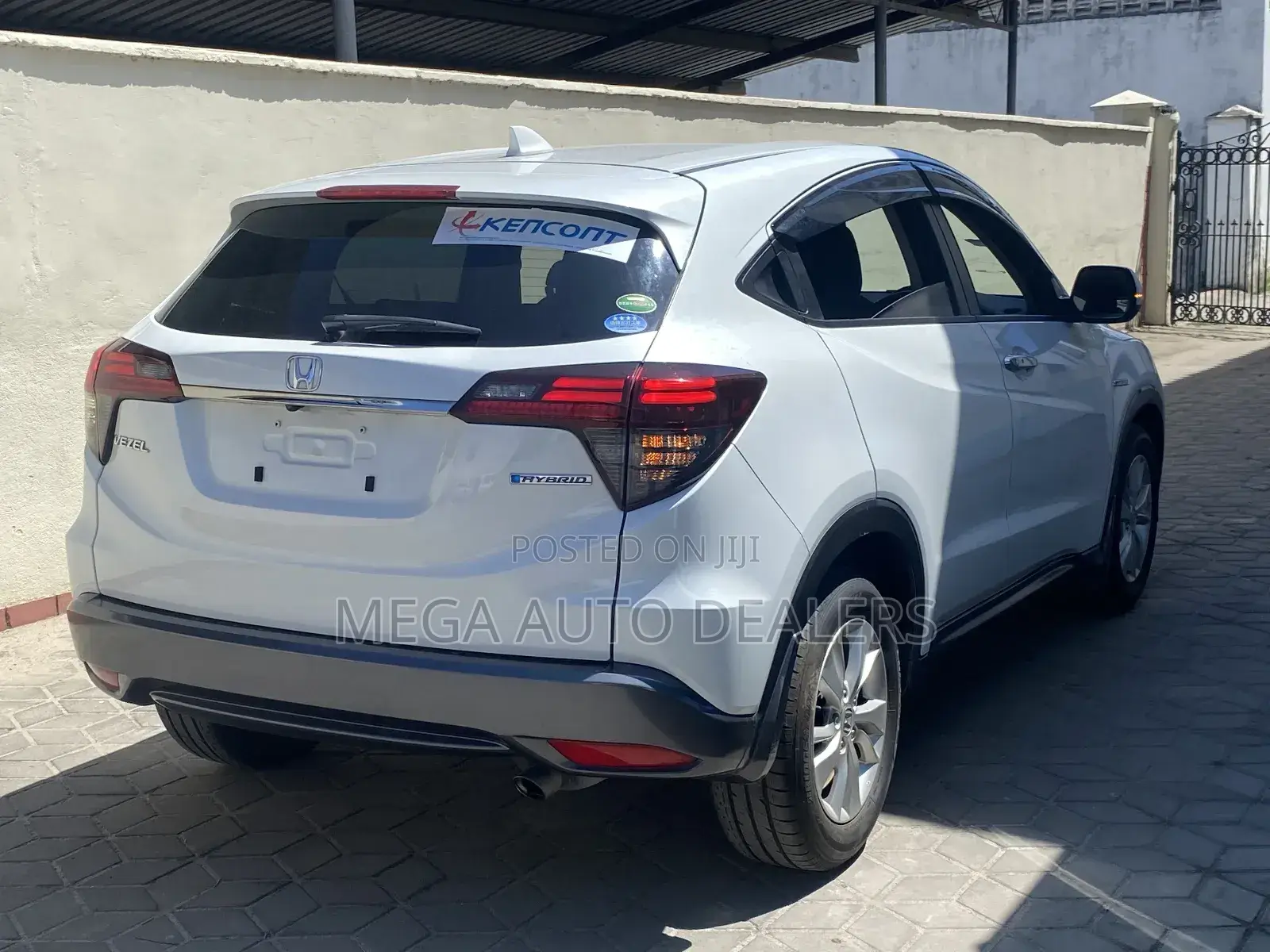 Honda Vezel 2018 White