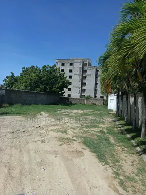 Nyali Prime Plot for Sale:1/4 Acre With Clean Papers
