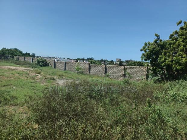 Nyali Prime Plot for Sale:1/4 Acre With Clean Papers - thumbnail 5