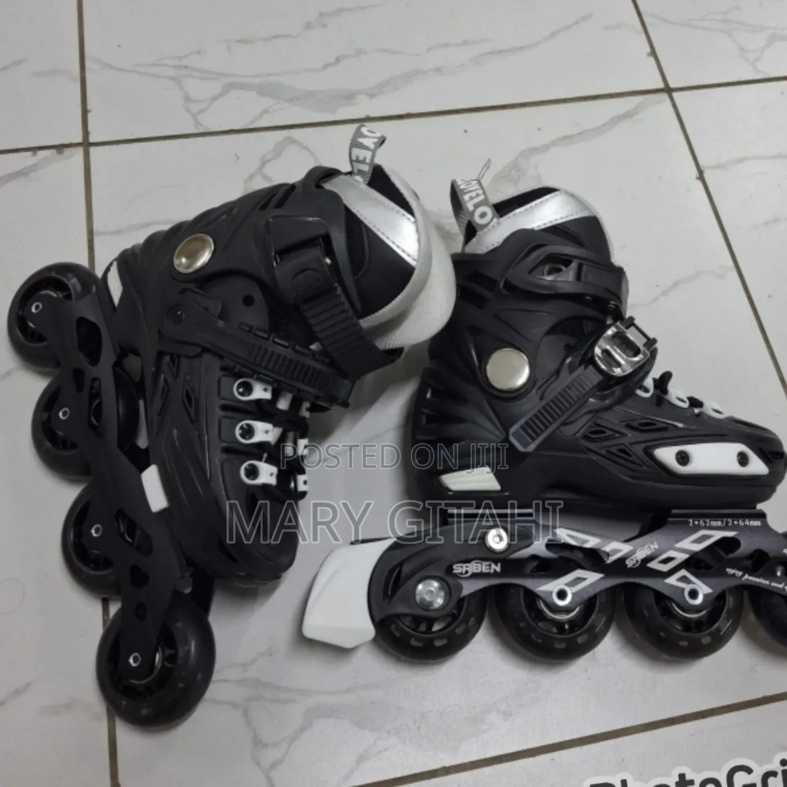 Hard Boot Professional Skates Coloured Black