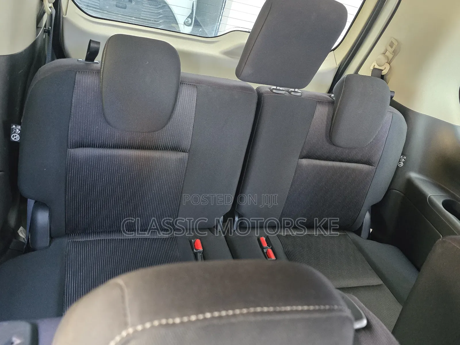 Nissan Serena 2018 Silver