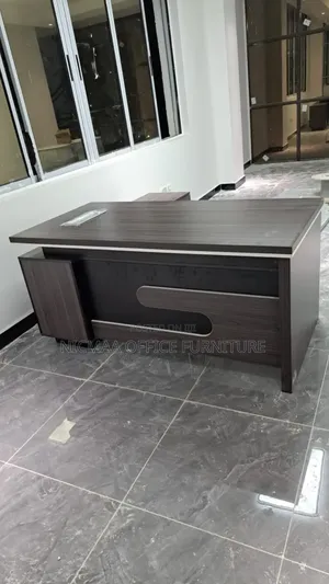 Managerial Advance Office Desk