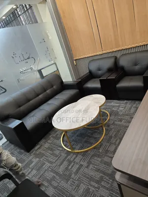 Executive Waiting Lounge (5-Seater)