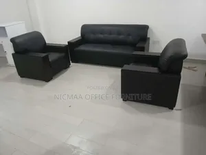 Executive Waiting Lounge (5-Seater)