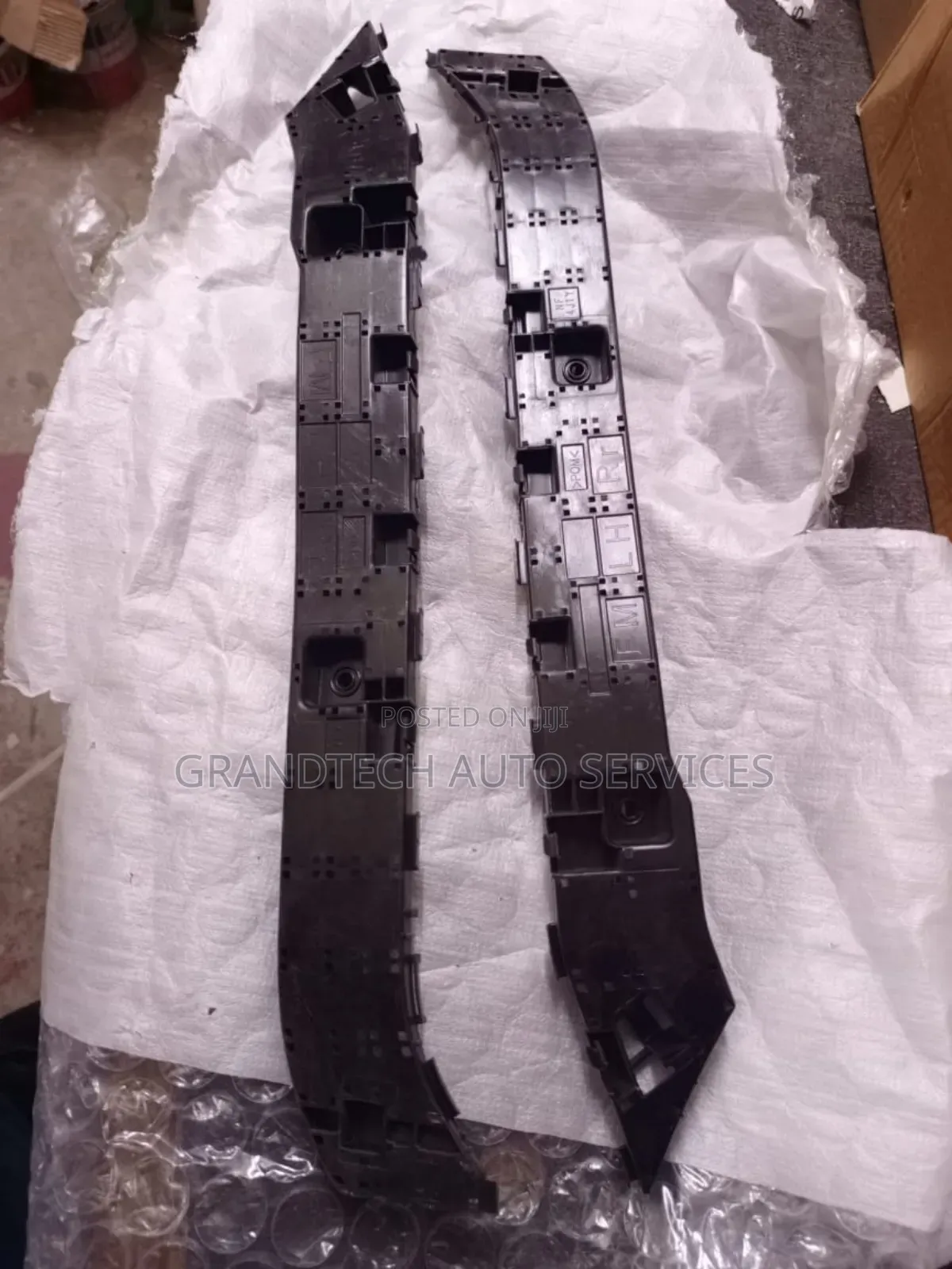 Subaru Outback Bs9/Bm9 Bumper Brackets Slides