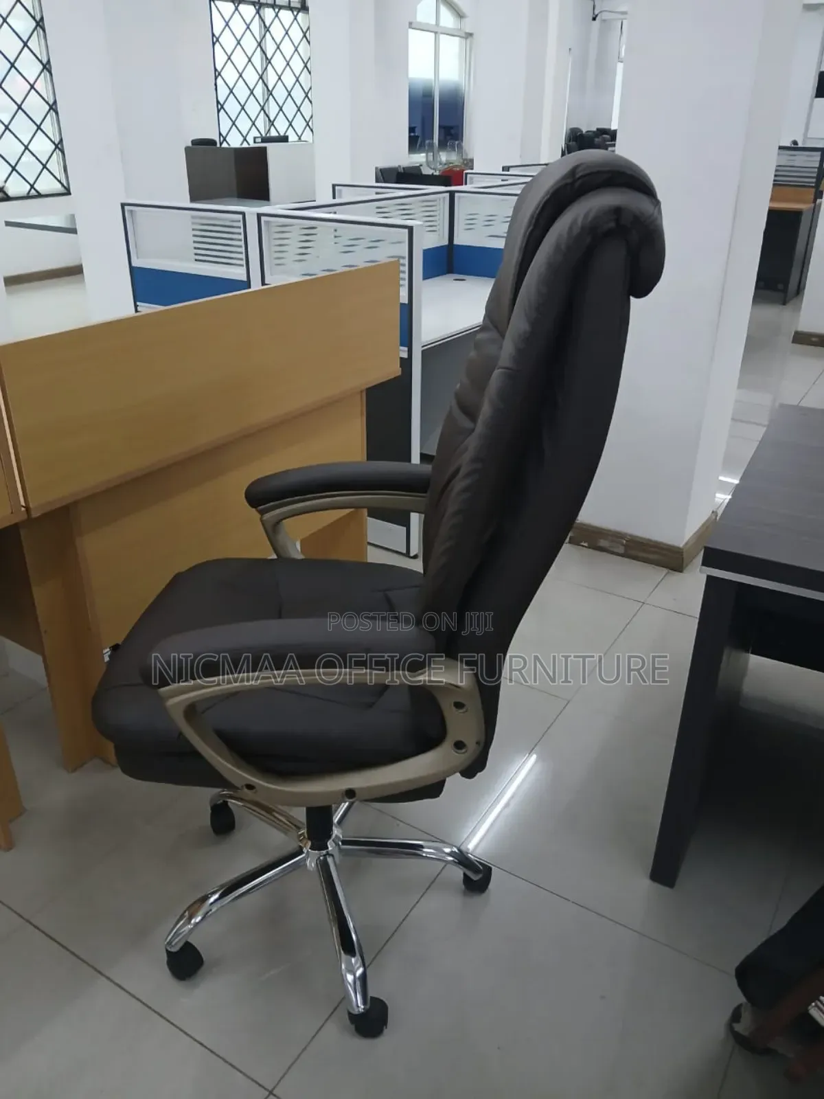 Brown Pu Leather Office Seat