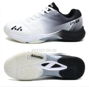Badminton Shoe Fast Delivery - thumbnail 2