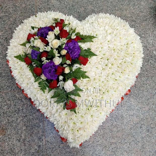 Funeral Flower Arrangements - thumbnail 4